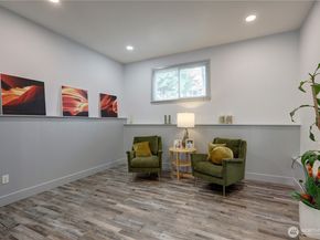 13528 95th Avenue NE, Kirkland WA 98034