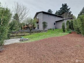 13528 95th Avenue NE, Kirkland WA 98034
