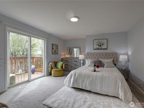13528 95th Avenue NE, Kirkland WA 98034