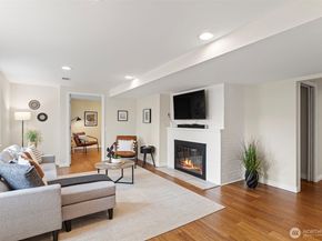 11210 Lakeside Avenue NE, Seattle WA 98125