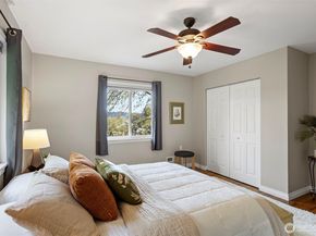 11210 Lakeside Avenue NE, Seattle WA 98125