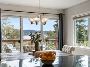 11210 Lakeside Avenue NE, Seattle WA 98125