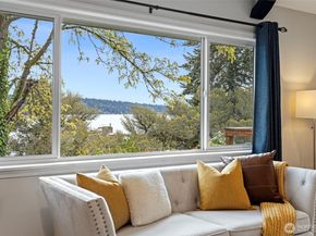 11210 Lakeside Avenue NE, Seattle WA 98125