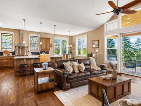 17722 E Lake Desire Drive SE, Renton WA 98058