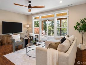 17722 E Lake Desire Drive SE, Renton WA 98058