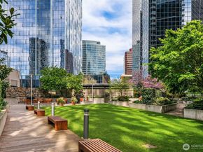 500 106th Avenue NE 3211, Bellevue WA 98004