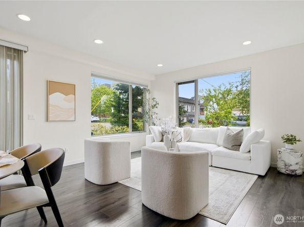 1901 25th Avenue S, Seattle WA 98144