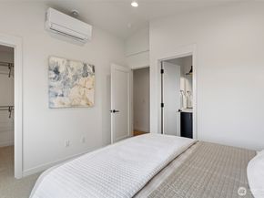 6743 Earl Avenue NW, Seattle WA 98117