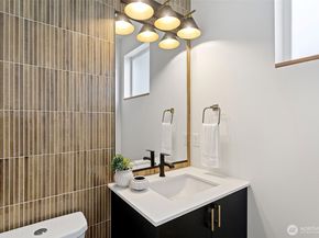 6743 Earl Avenue NW, Seattle WA 98117