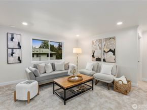 15212 Cascadian Way, Lynnwood WA 98087