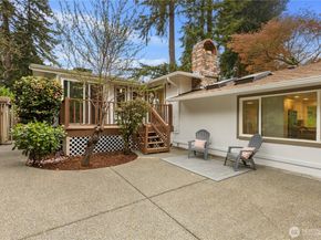 15212 Cascadian Way, Lynnwood WA 98087