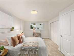 15212 Cascadian Way, Lynnwood WA 98087