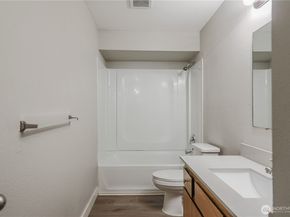 1021 30th Street NE, Auburn WA 98002