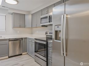 1021 30th Street NE, Auburn WA 98002