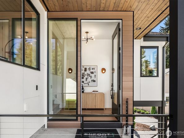 11217 NE 103rd Place, Kirkland WA 98033