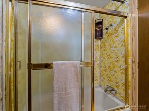 2500 S 370th Street 96, Federal Way WA 98003