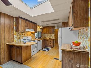 2500 S 370th Street 96, Federal Way WA 98003