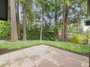 12334 SE 23rd Place, Bellevue WA 98005