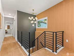 12334 SE 23rd Place, Bellevue WA 98005