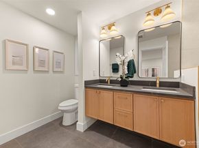 12334 SE 23rd Place, Bellevue WA 98005