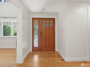 10630 NE 18th Street, Bellevue WA 98004