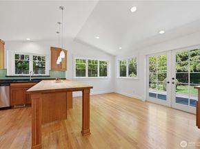 10630 NE 18th Street, Bellevue WA 98004