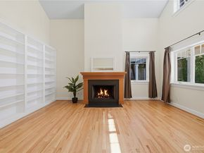 10630 NE 18th Street, Bellevue WA 98004