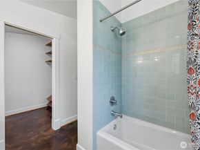 10630 NE 18th Street, Bellevue WA 98004
