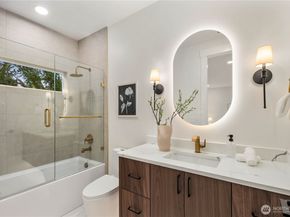 10416 130th Avenue NE, Kirkland WA 98033