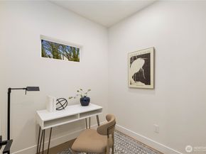 10416 130th Avenue NE, Kirkland WA 98033