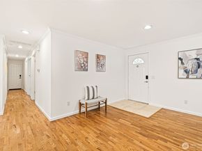 10758 Ashworth Avenue N, Seattle WA 98133