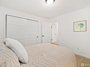 10758 Ashworth Avenue N, Seattle WA 98133