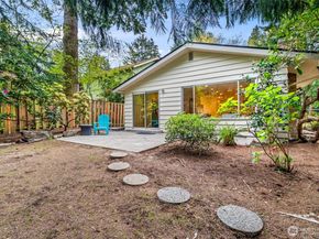 10758 Ashworth Avenue N, Seattle WA 98133