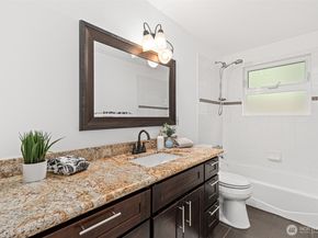 10758 Ashworth Avenue N, Seattle WA 98133