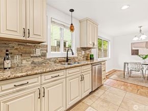 10758 Ashworth Avenue N, Seattle WA 98133