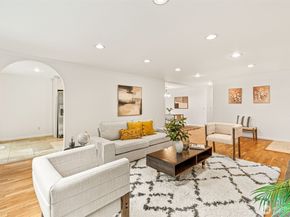 10758 Ashworth Avenue N, Seattle WA 98133