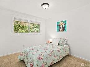 10758 Ashworth Avenue N, Seattle WA 98133