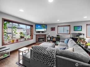 1011 94th Drive NE, Lake Stevens WA 98258