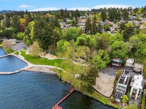 557 5th Avenue W, Kirkland WA 98033
