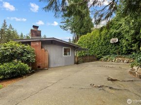 1519 NE 185th Street, Shoreline WA 98155