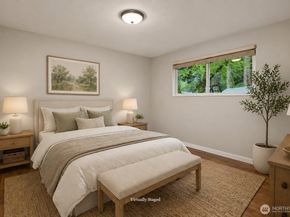1519 NE 185th Street, Shoreline WA 98155