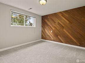 1519 NE 185th Street, Shoreline WA 98155