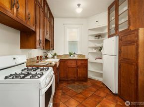 1532 23rd Avenue, Seattle WA 98122