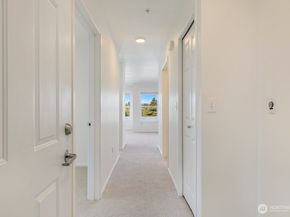 2101 N 55th Street 201, Seattle WA 98103