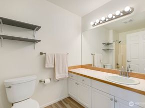 2101 N 55th Street 201, Seattle WA 98103