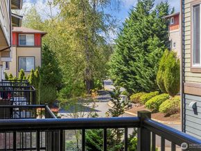 2115 201st Place SE O105, Bothell WA 98012