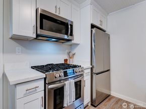 1626 39th Avenue E, Seattle WA 98112