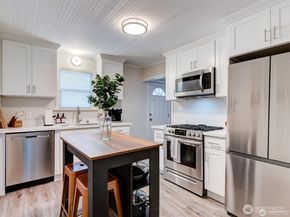 1626 39th Avenue E, Seattle WA 98112