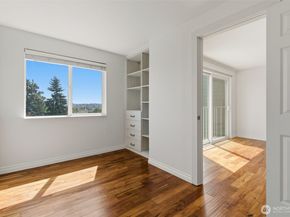 800 N Allen Place 401, Seattle WA 98103