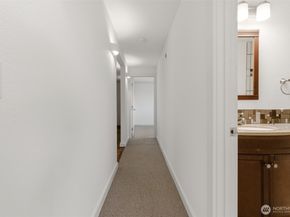 800 N Allen Place 401, Seattle WA 98103